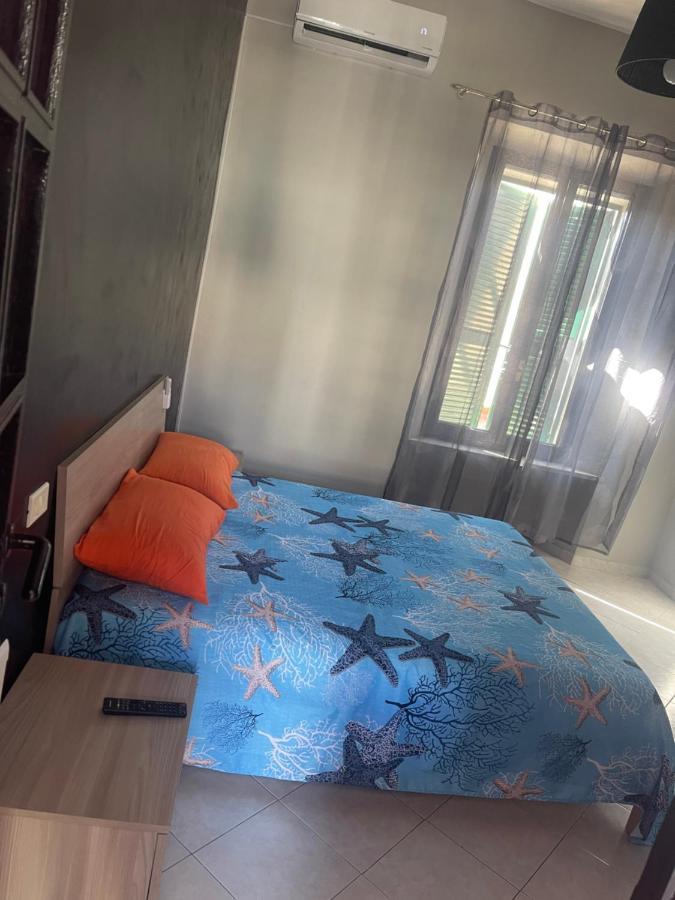 Casa Via Cialdi Leilighet Civitavecchia Eksteriør bilde