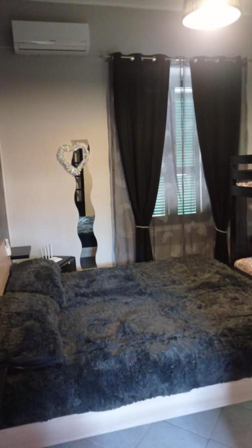 Casa Via Cialdi Leilighet Civitavecchia Eksteriør bilde